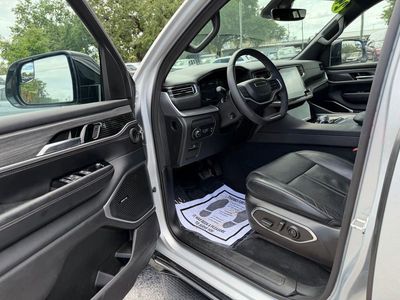 2024 Jeep Wagoneer - Photo 15
