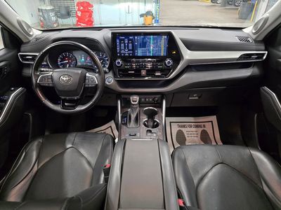 2021 Toyota Highlander - Photo 40