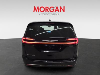 2024 Chrysler Pacifica - Photo 5