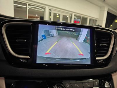 2024 Chrysler Pacifica - Photo 22