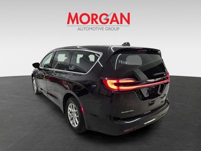 2024 Chrysler Pacifica - Photo 4