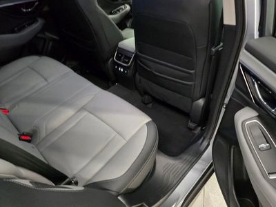 2025 Subaru Outback - Photo 32