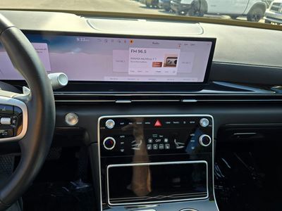 2025 Genesis GV80 - Photo 21