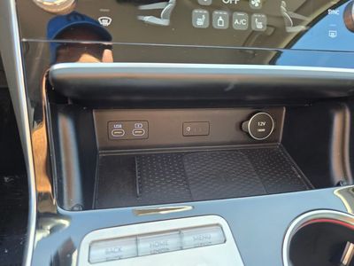 2025 Genesis GV80 - Photo 27