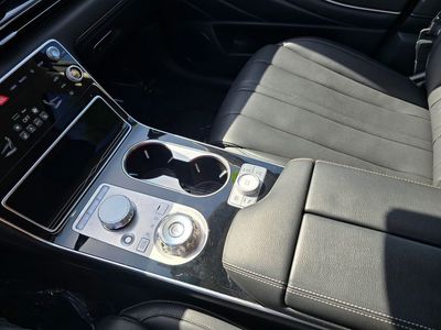 2025 Genesis GV80 - Photo 24