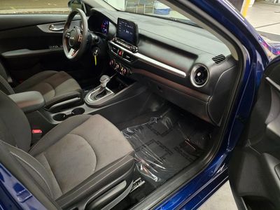 2023 Kia Forte - Photo 28