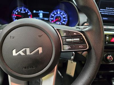2023 Kia Forte - Photo 19