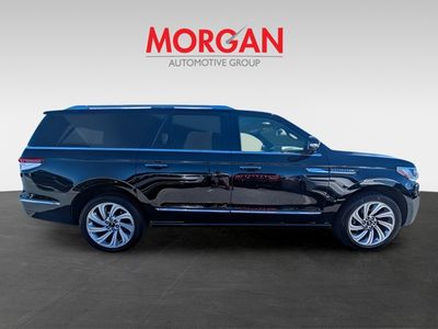 2023 Lincoln Navigator L - Photo 2