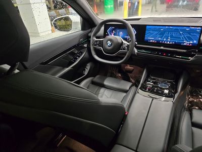 2026 BMW 5 Series - Photo 37