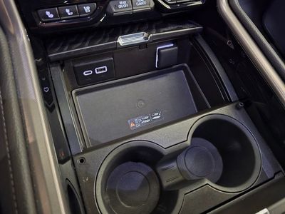 2024 GMC Yukon XL - Photo 29