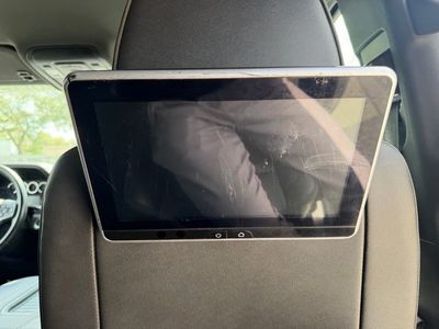 2021 Chevrolet Suburban - Photo 33
