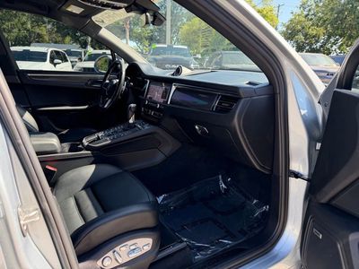 2021 Porsche Macan - Photo 30
