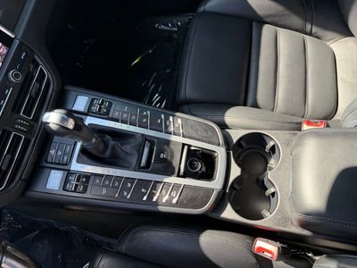 2021 Porsche Macan - Photo 25