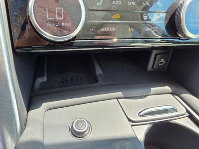 2025 Land Rover Discovery - Photo 31