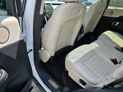 2025 Land Rover Discovery - Photo 33