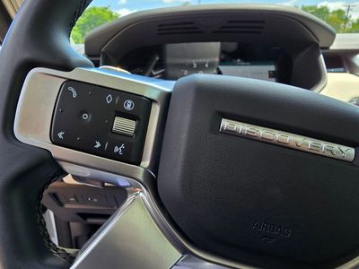 2025 Land Rover Discovery - Photo 19