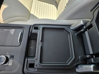 2025 Land Rover Discovery - Photo 27