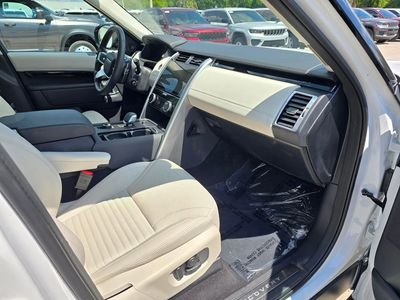 2025 Land Rover Discovery - Photo 36