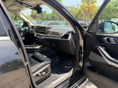 2023 BMW X7 - Photo 32
