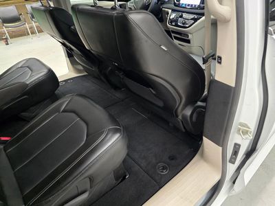 2024 Chrysler Pacifica - Photo 31