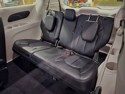 2024 Chrysler Pacifica - Photo 29