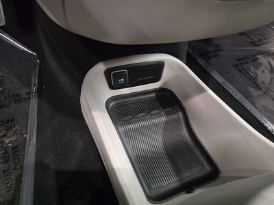 2024 Chrysler Pacifica - Photo 25