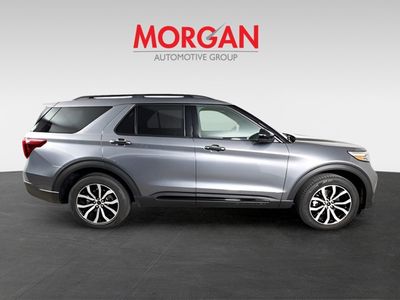 2022 Ford Explorer - Photo 2