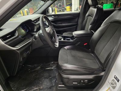 2023 Jeep Grand Cherokee - Photo 16