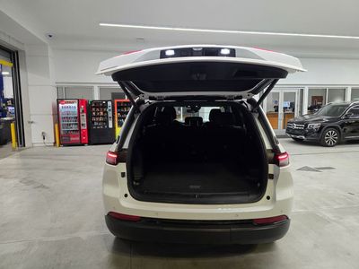 2023 Jeep Grand Cherokee - Photo 36