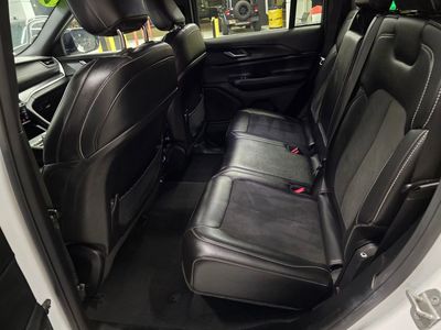 2023 Jeep Grand Cherokee - Photo 29