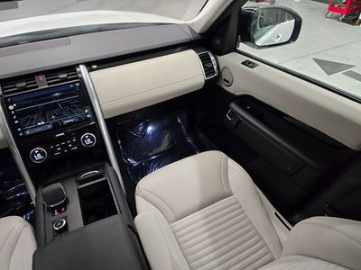 2025 Land Rover Discovery - Photo 39
