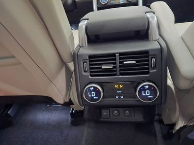 2025 Land Rover Discovery - Photo 36