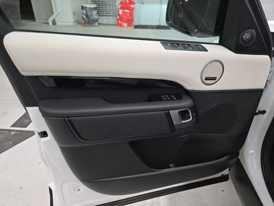 2025 Land Rover Discovery - Photo 14