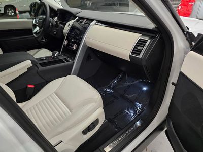 2025 Land Rover Discovery - Photo 34