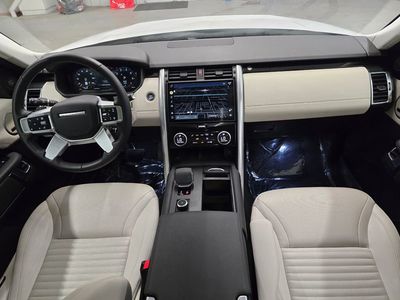 2025 Land Rover Discovery - Photo 37