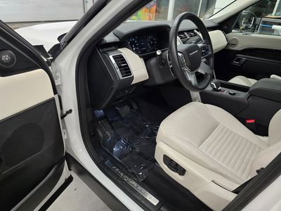 2025 Land Rover Discovery - Photo 16