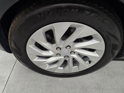 2025 Land Rover Discovery - Photo 10