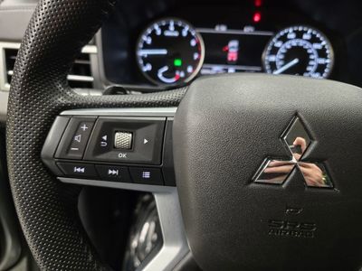 2025 Mitsubishi Outlander - Photo 19