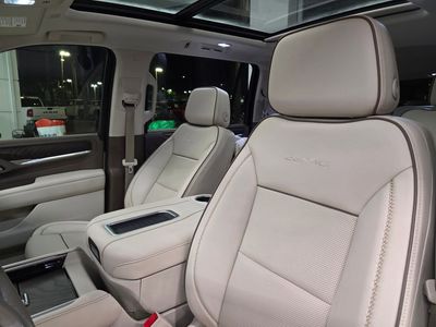 2022 GMC Yukon XL - Photo 19