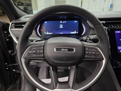2024 Jeep Grand Cherokee - Photo 17