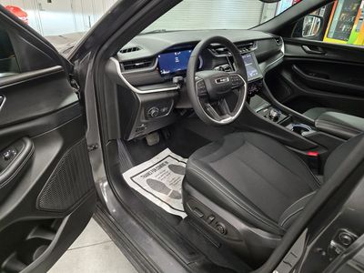 2024 Jeep Grand Cherokee - Photo 15