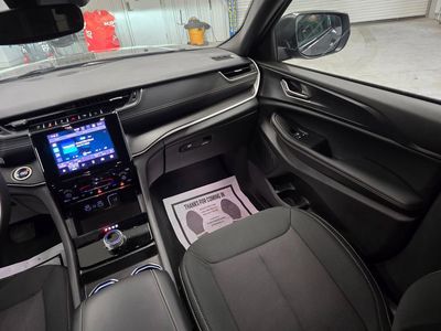 2024 Jeep Grand Cherokee - Photo 35