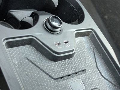 2023 BMW iX - Photo 27