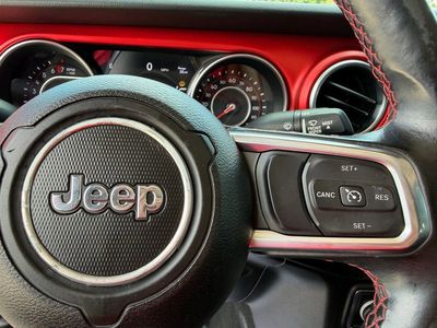 2021 Jeep Gladiator - Photo 21