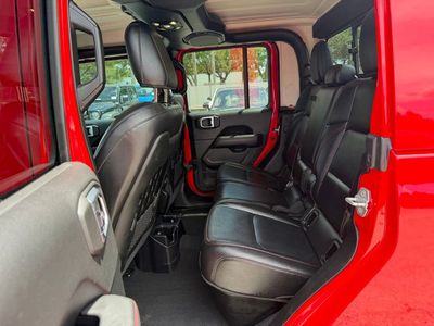 2021 Jeep Gladiator - Photo 31
