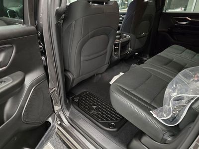 2026 Ram 1500 — photo 32 view