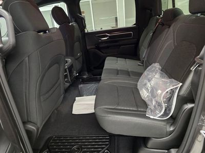 2026 Ram 1500 — photo 33 view