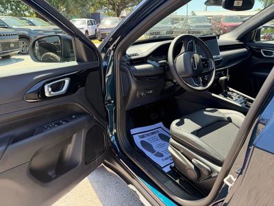 2026 Jeep Compass - Photo 15