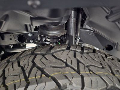 2025 Jeep Wrangler - Photo 10