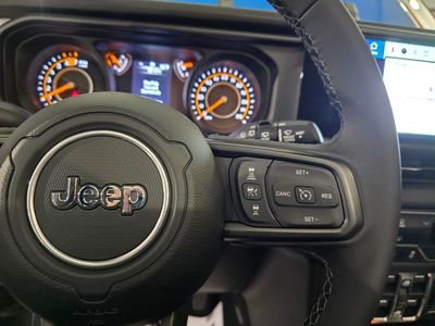2025 Jeep Wrangler - Photo 21
